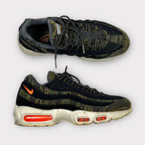 Nike x Carhartt Air Max 95 | UK8